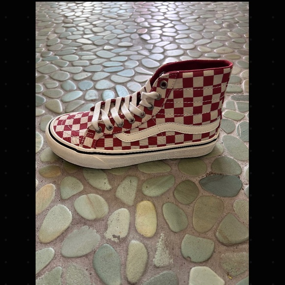 VANS SK8-Hi Decon VR3 checkerboard red sneakers NWB - Picture 2 of 4